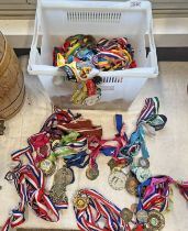 SELECTION OF VARIOUS MODERN MEDALS TO INCLUDE BOWLING ETC.