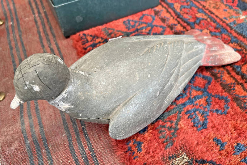 VINTAGE PIGEON DECOY, THE TRU-ISS DECOY,