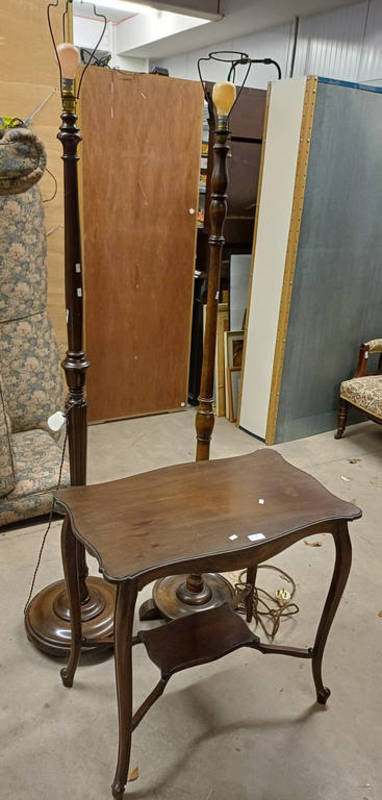 MAHOGANY LAMP TABLE WITH SHAPED TOP & 2 MAHOGANY STANDARD LAMPS