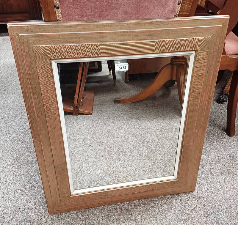 GILT FRAMED RECTANGULAR MIRROR,