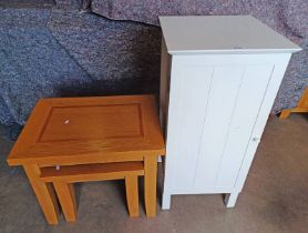 NEST OF 2 MORRIS OAK TABLES WITH INSET TOPS & WHITE CABINET