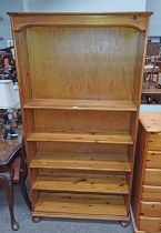 PINE OPEN BOOKCASE WITH ADJUSTABLE SHELVES,