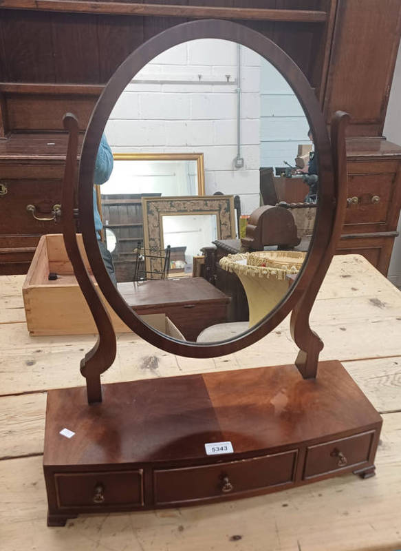 MAHOGANY OVAL DRESSING TABLE MIRROR WITH 3 DRAWERS TO BASE