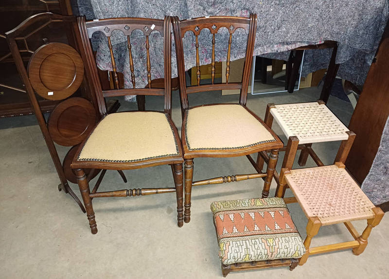 PAIR OF MAHOGANY HAND CHAIRS ON TURNED SUPPORTS, 3 TIER FOLDING CAKE STAND,