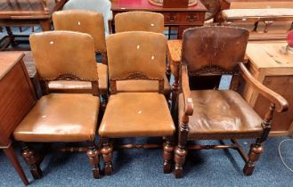 SET OF 5 EARLY 20TH CENTURY OAK CHAIRS WITH PADDED LEATHER BACKS & SEATS INCLUDING 1 ARMCHAIR ON