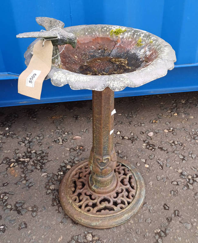 CAST METAL BIRD BATH ON CIRCULAR BASE - 55 CM TALL