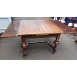 MAHOGANY DRAW LEAF DINING TABLE ON TURNED SUPPORTS