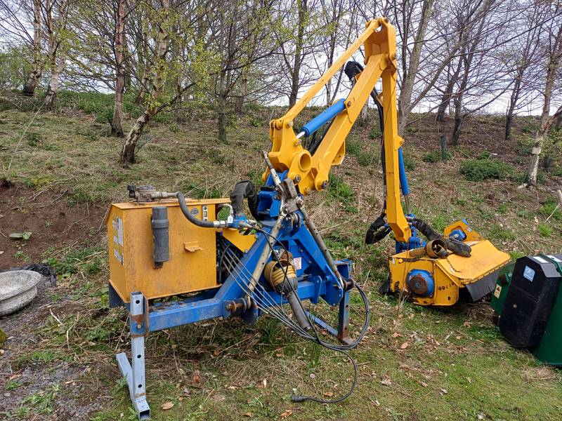 2019 BOMFORD KESTREL 5M SIDE ARM FLAIL TRACTOR MOUNTED SIDE ARM FLAIL WITH 5M REACH **TO BE SOLD