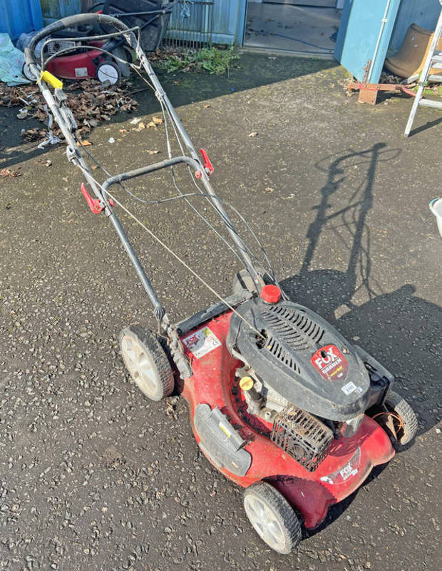 FOX GARDEN PETROL LAWNMOWER