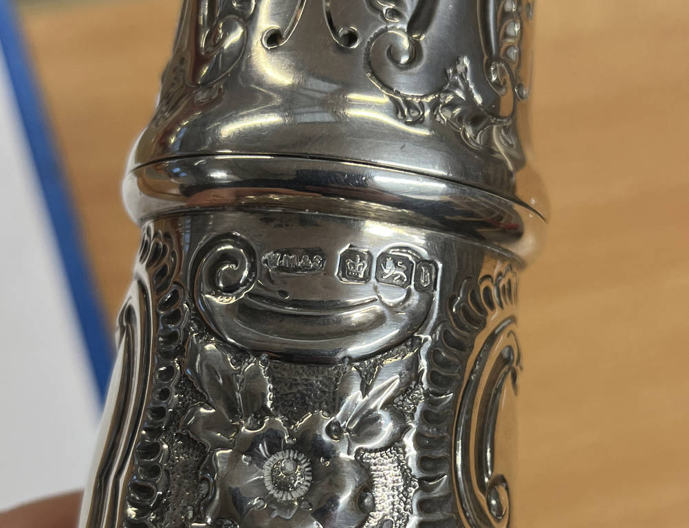 LARGE SILVER SUGAR CASTER WITH EMBOSSED DECORATION BY WILLIAM MAMMATT & SON, - Image 6 of 7