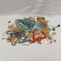 LARGE SELECTION OF VARIOUS COSTUME JEWELLERY INCLUDING NECKLACES, WRISTWATCH, BROOCHES ETC.