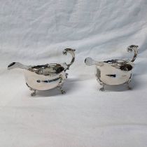 PAIR OF VICTORIAN SILVER SAUCE BOATS WITH LIONS PAW FEET,