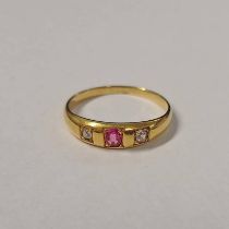 EARLY 20TH CENTURY 18CT GOLD 3-STONE RUBY & DIAMOND RING - RING SIZE: J Condition