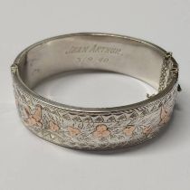 SILVER & GOLD HINGED BANGLE WITH FLORAL & BIRD DECORATION - 6CM INNER WIDTH