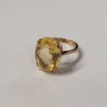 9CT GOLD OVAL CITRINE SET RING - 6.0G, RING SIZE N Condition Report: Stone: 18.