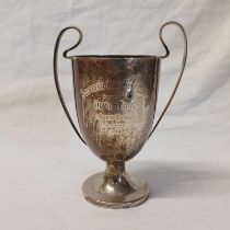 SILVER 2 - HANDLED GOLF TROPHY SOUTHERNDOWN GOLF CLUB DEVILS BOWL 1924 - 275 G,