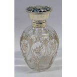 SILVER MOUNTED ENGRAVED GLASS SCENT BOTTLE,