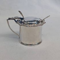 SCOTTISH SILVER DRUM MUSTARD POT WITH BLUE GLASS LINER BY HAMILTON & INCHES,