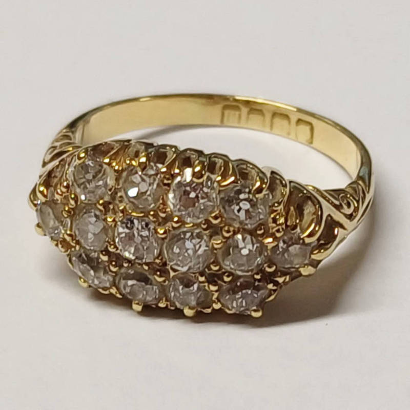 EARLY 20TH CENTURY 18CT GOLD DIAMOND SET CLUSTER RING,
