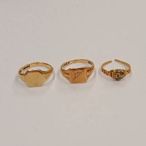 2 X 9CT GOLD SIGNET RINGS - RING SIZE T, OTHER SNIPPED, 6.