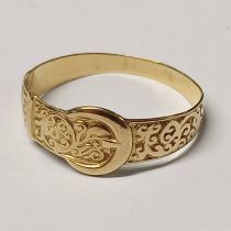 9CT GOLD ENGRAVED BUCKLE RING - RING SIZE S, 1.