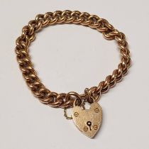 9CT GOLD CURBLINK BRACELET - 16.3 G Condition Report: Clasp to padlock is broken.