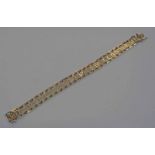 18K GOLD GREEK KEY PATTERN BRACELET - 11.