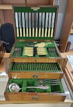 OAK CASED CANTEEN OF SILVER PLATED CUTLERY BY WALKER & HALL Condition Report: No key.