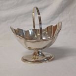 SILVER BON BON BASKET,