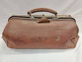 LEATHER GLADSTONE STYLE DOCTORS BAG WITH THE INITIALS AC,