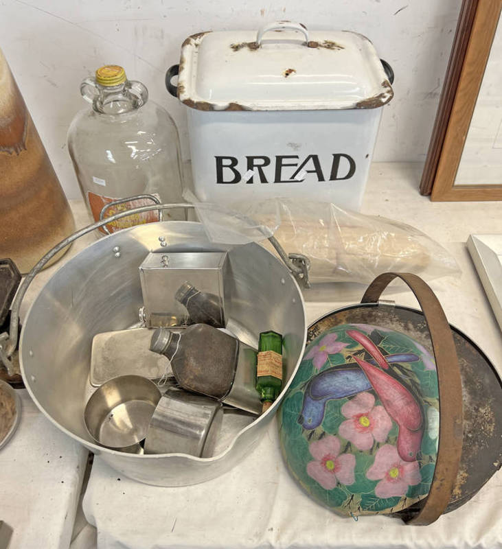 ENAMELLED BREAD BIN, GREEN GLASS CHLORODYNE-POISON BOTTLE WITH MICHIE DUNDEE LABEL,