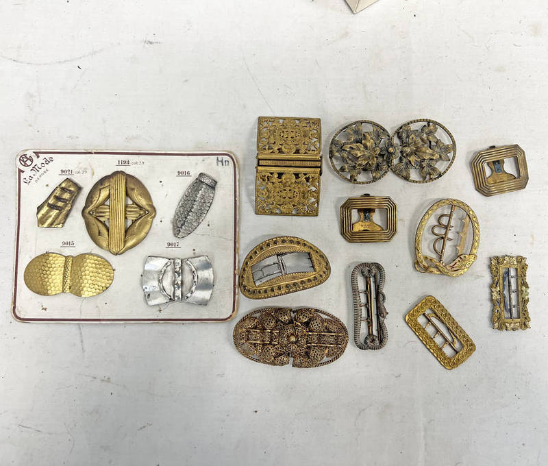 SELECTION OF VARIOUS EARLY 20TH CENTURY ART DECO & OTHER BUCKLES