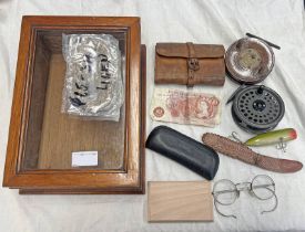 GLAZED DISPLAY CASE WITH CONTENTS OF VARIOUS FISHING RELATED AND OTHER ITEMS TO INCLUDE A LEATHER