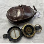 WW1 BRITISH MILITARY BAKER & SONS 1917 MARCHING COMPASS IN ITS LEATHER CASE MARKED TO MAJOR G