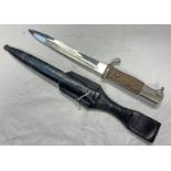 WW2 GERMAN K98 DRESS BAYONET WITH STAG EFFECT WOODEN GRIPS, 19.