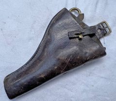 WW1 BRITISH ARMY LEATHER 1914 PATTERN HOLSTER WITH MARKINGS TO BODY AND A CLEANING ROD