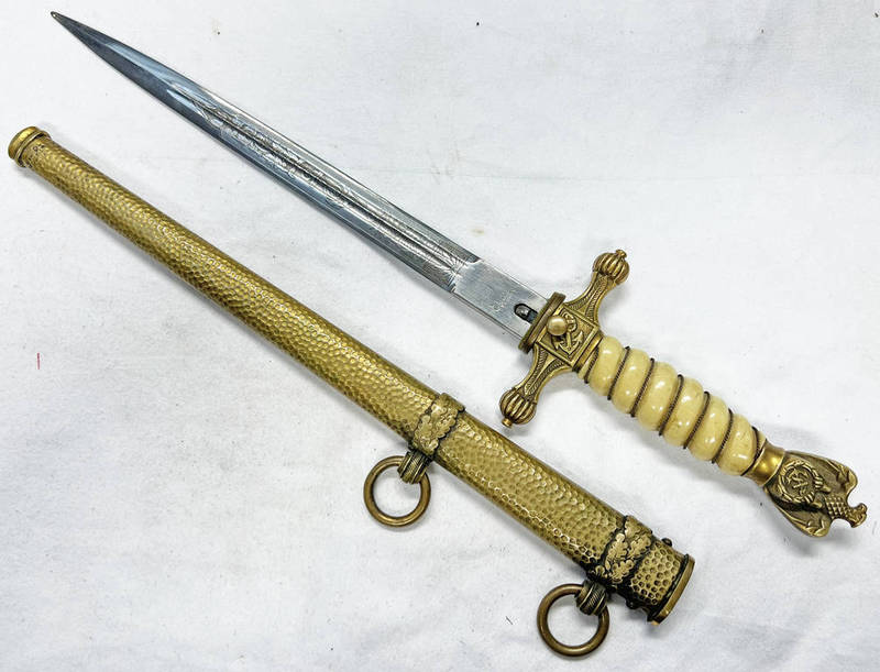 1957 GERMAN POST WAR NAVAL / KRIEGSMARINE DAGGER BY CARL EICKHORN SOLINGEN WITH 24.