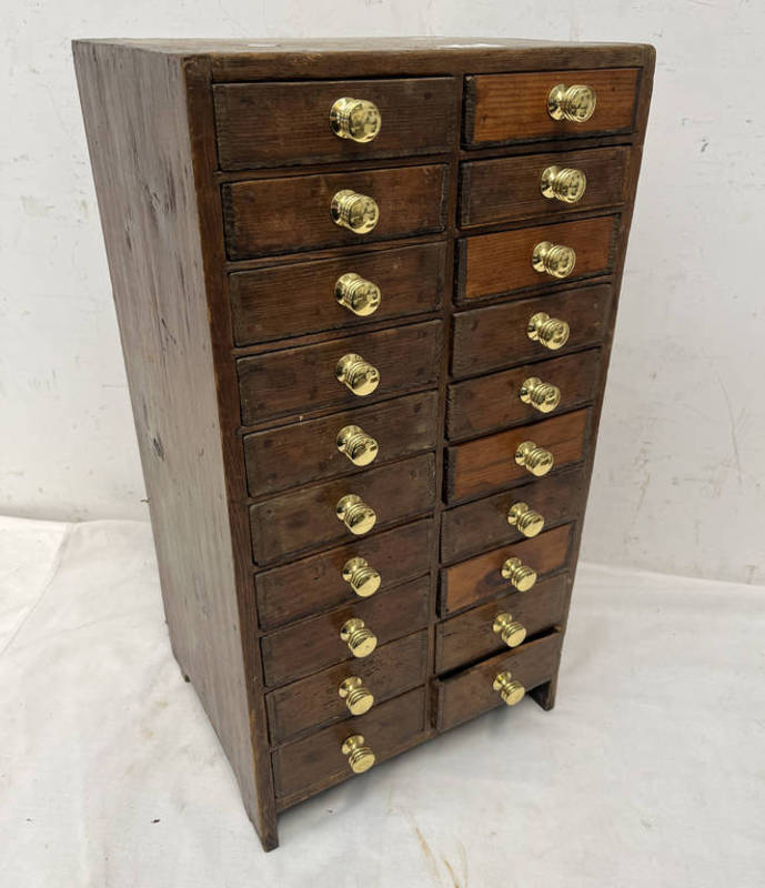 EARLY 20TH CENTURY 20 DRAWER UNIT 58.