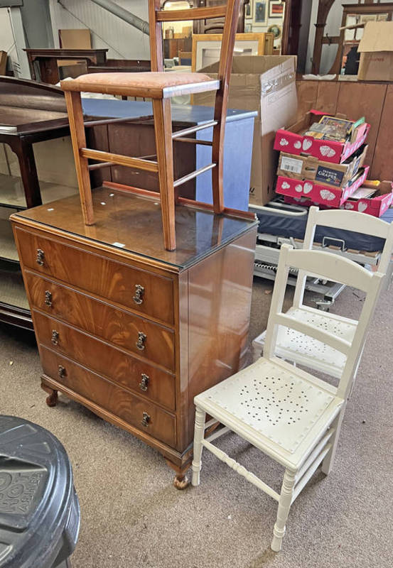 20TH CENTURY WALNUT CHEST OF 4 DRAWERS ON QUEEN ANNE SUPPORTS,