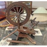 OAK SPINNING WHEEL (AF)