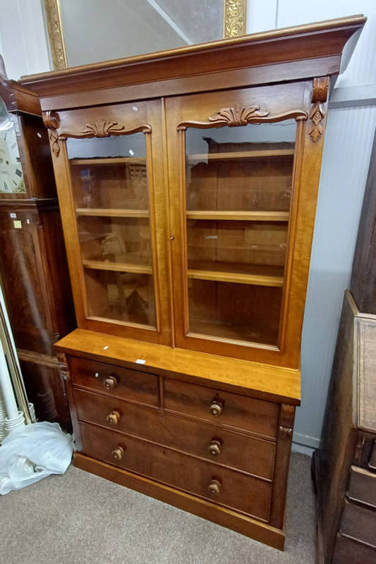 19TH CENTURY MAHOGANY CABINET WITH 2 GLAZED PANEL DOORS OVER BASE WITH 2 SHORT OVER 2 LONG DRAWERS.