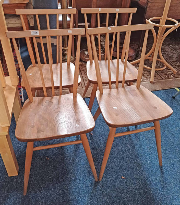 SET OF 4 ERCOL BLONDE BEECH SPINDLE BACK HAND CHAIRS Condition Report: The items