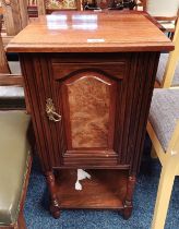 LATE 19TH CENTURY WALNUT SINGLE DRAWER BEDSIDE CABINET ON TURNED SUPPORTS,