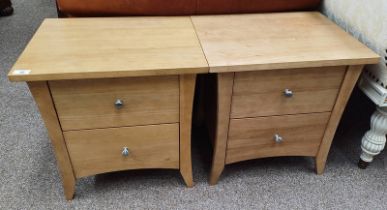 PAIR OF BEECH WOOD 2 DRAWER BEDSIDE CHESTS