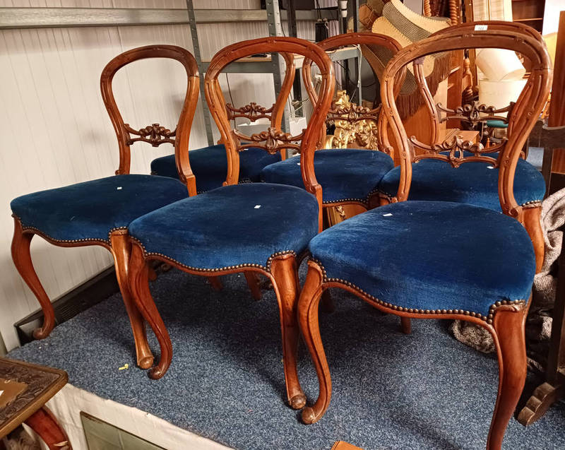 SET OF 6 MAHOGANY FRAMED BALLOON BACK DINING CHAIRS ON CABRIOLE SUPPORTS