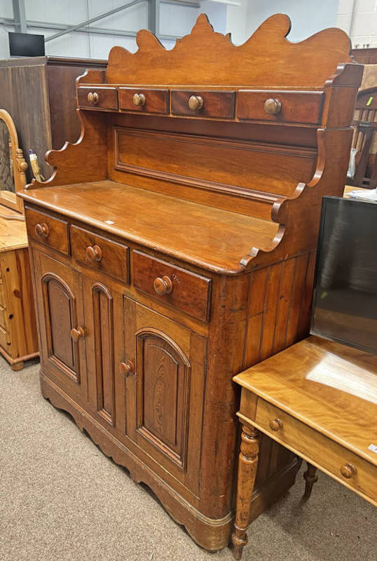 19TH CENTURY PINE DRESSER WITH SHAPED GALLERY TOP WITH 4 FRIEZE DRAWERS OVER BASE WITH 3 DRAWERS