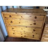 PINE CHEST OF 4 DRAWERS.