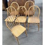 6 BLONDE BEECH ERCOL WINDSOR CHAIRS INCLUDING 2 ARMCHAIRS Condition Report: Not a