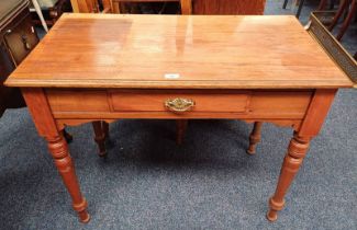 LATE 19TH CENTURY WALNUT SIDE TABLE WITH SINGLE DRAWER ON TURNED SUPPORTS,