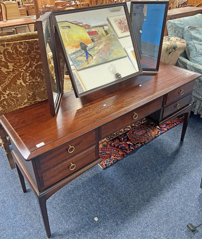 STAG MAHOGANY DRESSING TABLE WITH MIRRORS OVER ONE LONG & 4 SHORT DRAWERS.